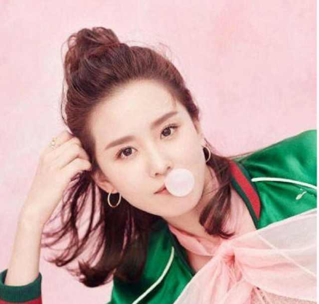 女明星的丸子头,女明星们的魅力新发型